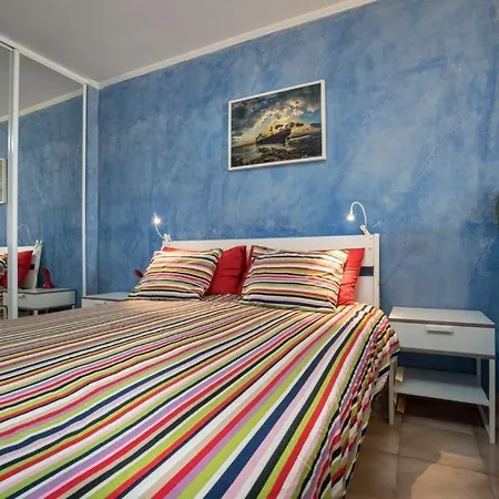 Castle Margherita'S Apartments Los Cristianos  Exterior photo