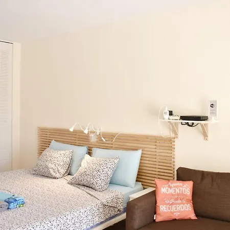 Castle Margherita'S Apartments Los Cristianos  Exterior photo