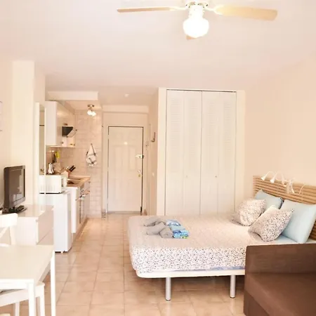 Castle Margherita'S Apartments Los Cristianos  Exterior photo