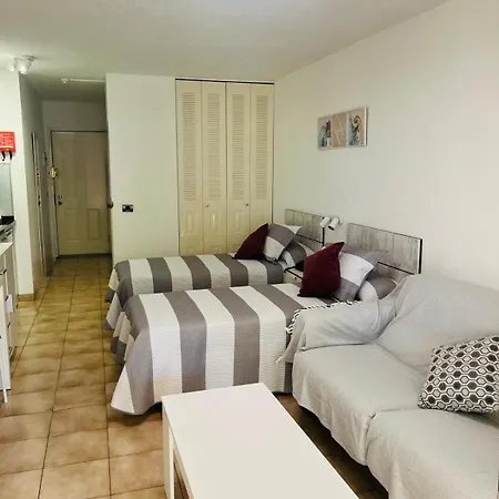 Castle Margherita'S Apartments Los Cristianos  Exterior photo